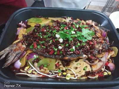 万州烤鱼技术培训哪里好？飘味缘特制烤箱秘方炖煮
